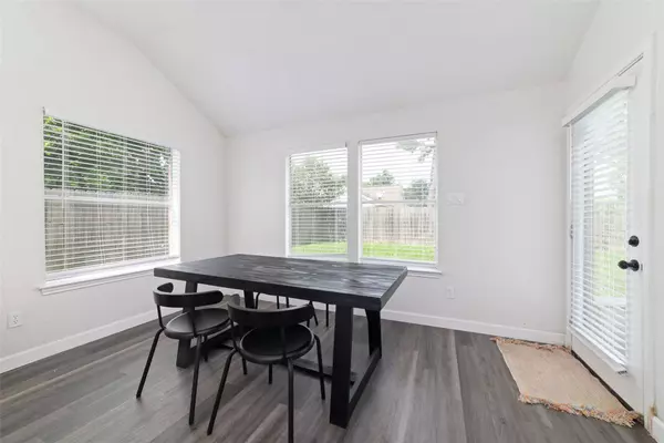 24030 Surreygate DR, Spring, TX 77373