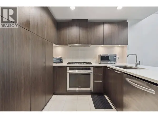 6033 GRAY AVENUE, Vancouver, BC V6S0G3