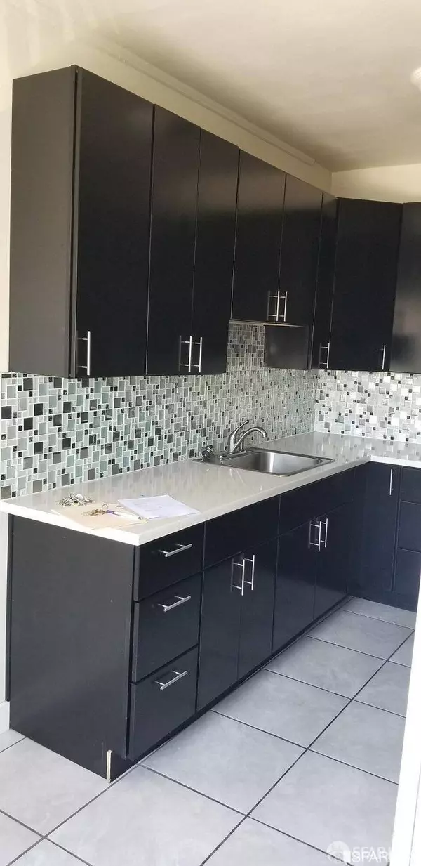 1945 26th AVE, Oakland, CA 94601