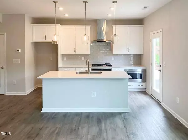 814 Oak Center Drive, Raleigh, NC 27610