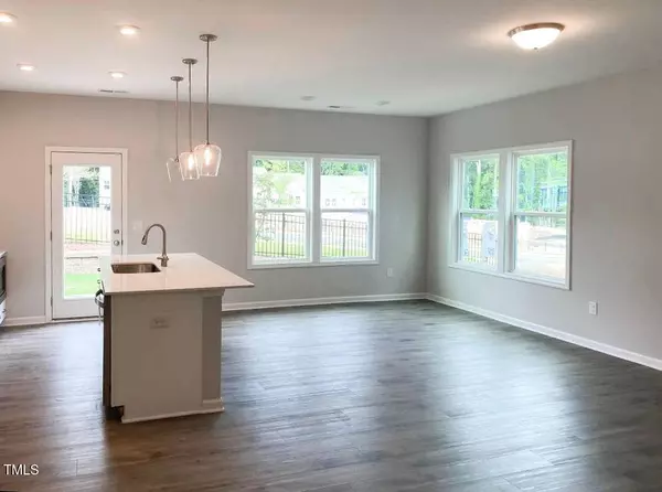 814 Oak Center Drive, Raleigh, NC 27610