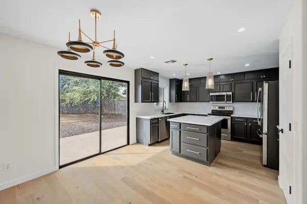 6209 W JONES Avenue, Phoenix, AZ 85043