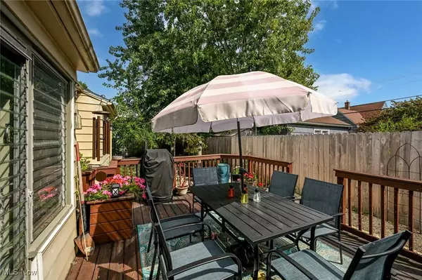 2405 21st ST, Cuyahoga Falls, OH 44223