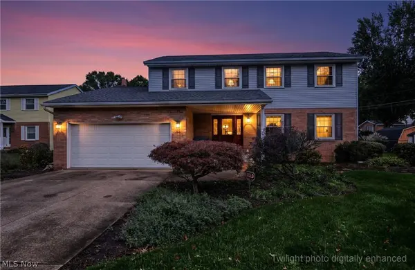 2037 54th ST NE, Canton, OH 44705
