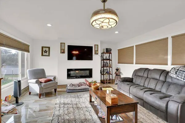 203 Tennessee LN, Bangor, CA 95901