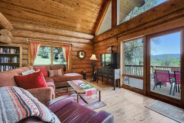 9844 Township RD, Browns Valley, CA 95918