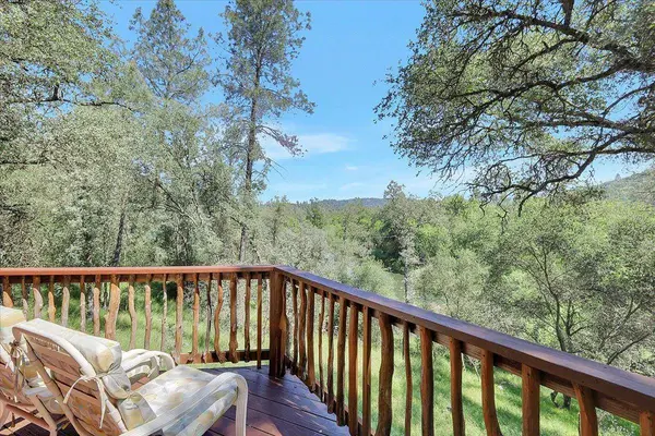 9844 Township RD, Browns Valley, CA 95918