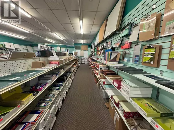 5026 50 Avenue, Ponoka, AB T4J1G3