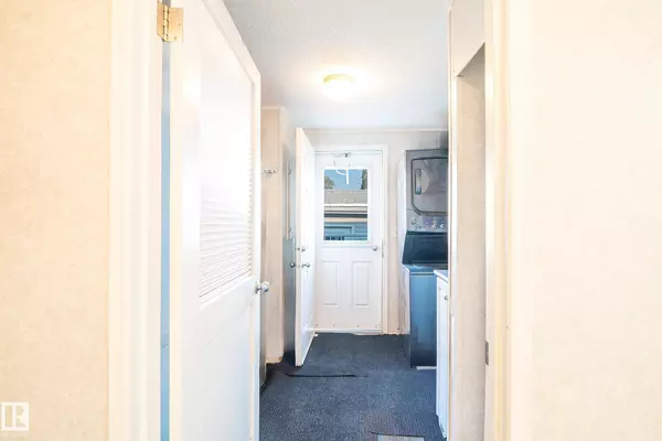 4802 48 AV, Wetaskiwin, AB T9A 0E7