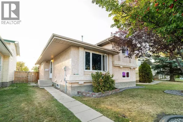 14 Edgington Avenue, Red Deer, AB T4R2K9