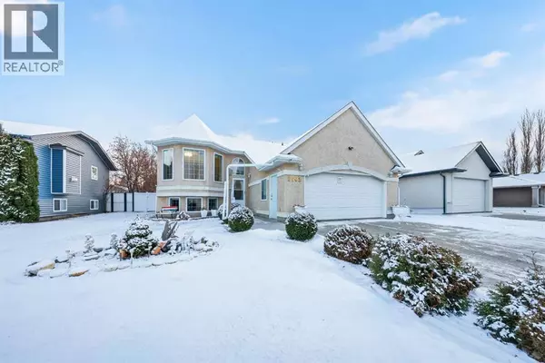 5905 61 Avenue, Ponoka, AB T4J1T8