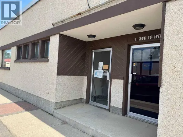 5033 50 Avenue, Ponoka, AB T4J1C5