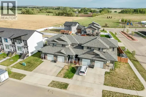 89 Metcalf Way, Lacombe, AB T4L0J9