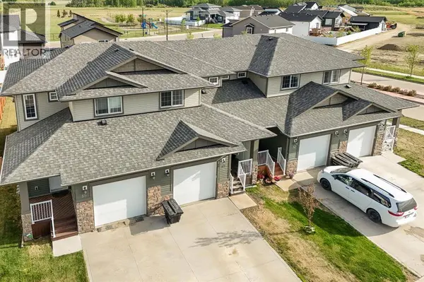 89 Metcalf Way, Lacombe, AB T4L0J9