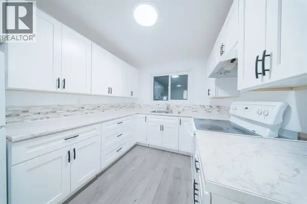 5402 54 Street, Ponoka, AB T4J1L9
