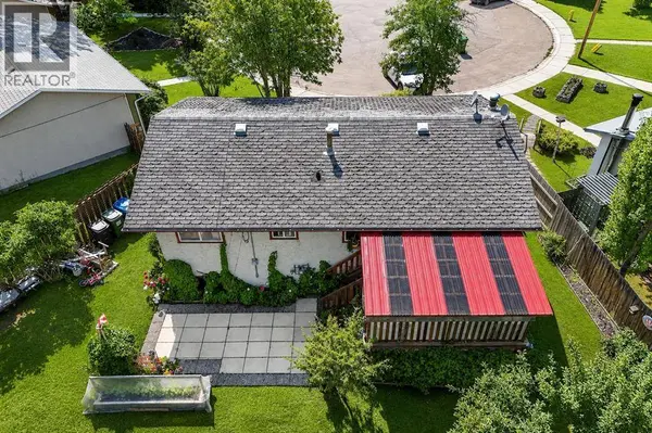 5035 58 Street Close, Rocky Mountain House, AB T4T1G5