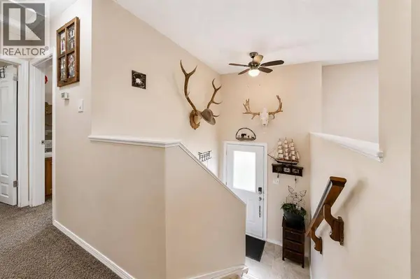 5035 58 Street Close, Rocky Mountain House, AB T4T1G5