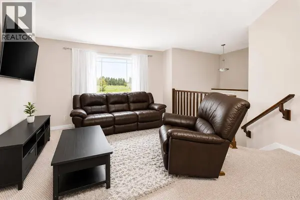 336 Kingston Drive, Red Deer, AB T4P0H2