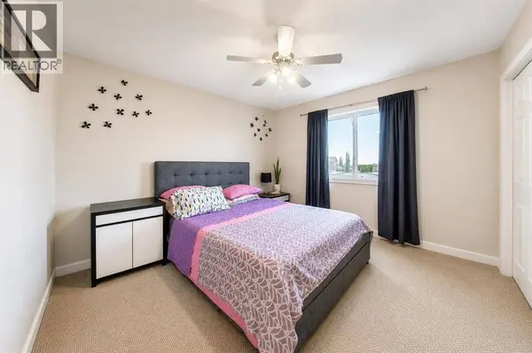 336 Kingston Drive, Red Deer, AB T4P0H2