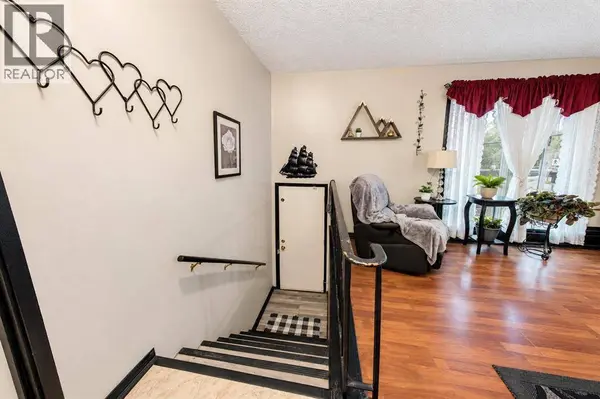 5918 57 Avenue, Red Deer, AB T4N4S7