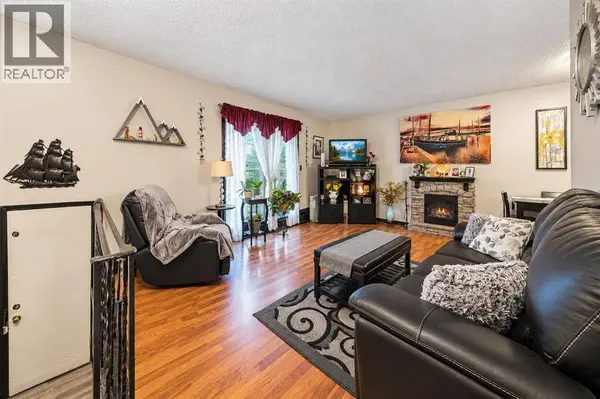 5918 57 Avenue, Red Deer, AB T4N4S7