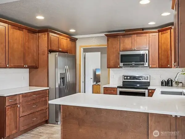 29428 85th Avenue Ct S, Roy, WA 98580