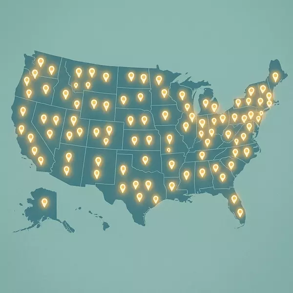 20251025_2014_US EV Charging Map_simple_compose_01k8f17gajfmkv1rwfm6fj9tm6 (1)