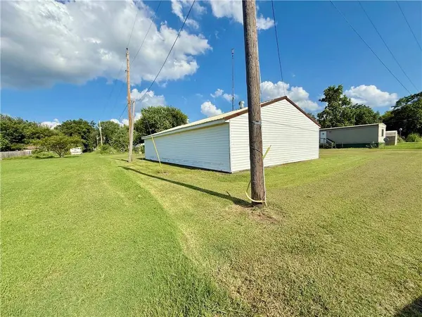 503 N School ST, Cherryvale, KS 67335