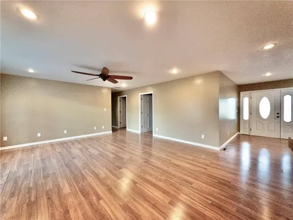 5501 CR 5200 RD, Cherryvale, KS 67335