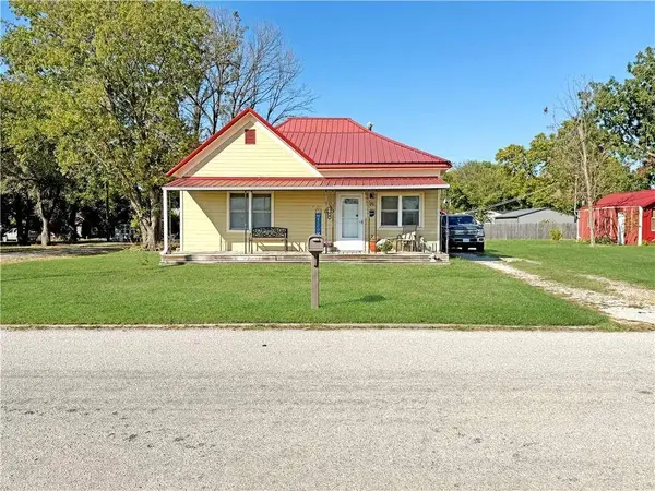 520 Park ST, Cherryvale, KS 67335