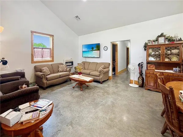 923 Park ST, Cherryvale, KS 67335