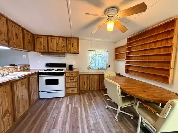 515 W 1st ST, Cherryvale, KS 67335