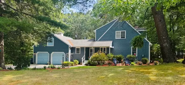24 Bells Brook Rd, Lakeville, MA 02347