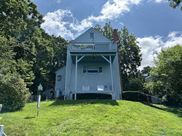 80 Bay Shore Dr, Plymouth, MA 02360