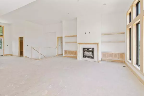 1841 Woodward CIR, Raymore, MO 64083