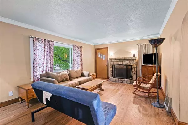 2718 Windsor AVE, Independence, MO 64052