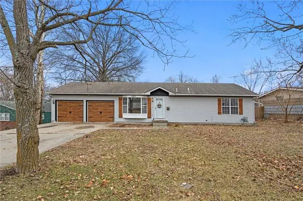9203 E 79th ST, Raytown, MO 64133