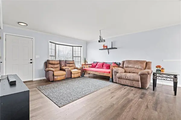 9203 E 79th ST, Raytown, MO 64133