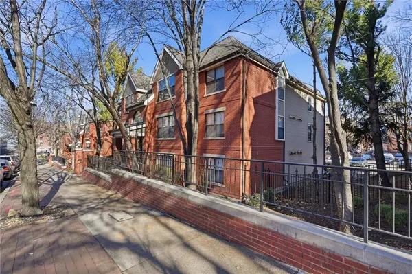 915 Washington ST #204, Kansas City, MO 64105