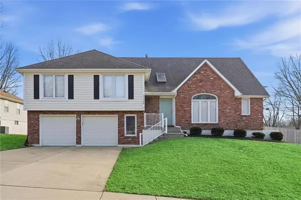 13109 E 53rd TER, Kansas City, MO 64133