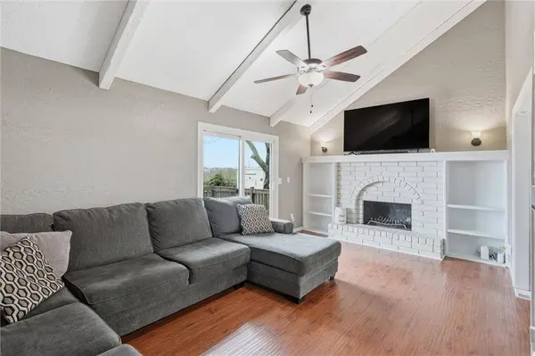 1328 SE Piccadilly ST, Blue Springs, MO 64014