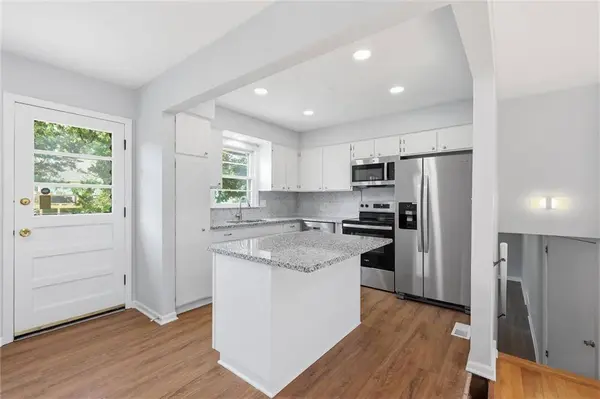 10729 Mcgee ST, Kansas City, MO 64114
