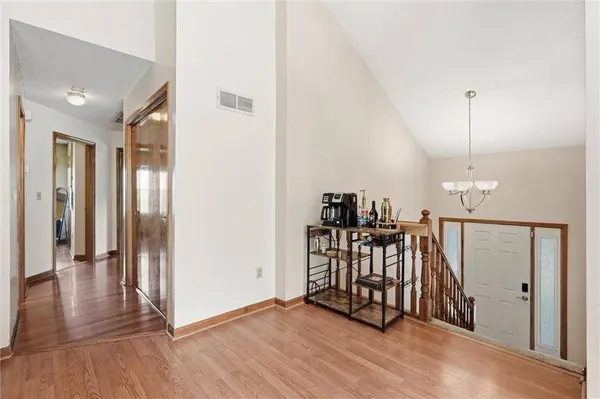 1104 Park DR, Greenwood, MO 64034
