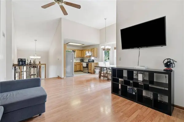 1104 Park DR, Greenwood, MO 64034