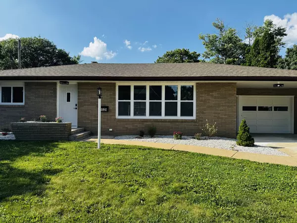 1529 9th ST, Peru, IL 61354