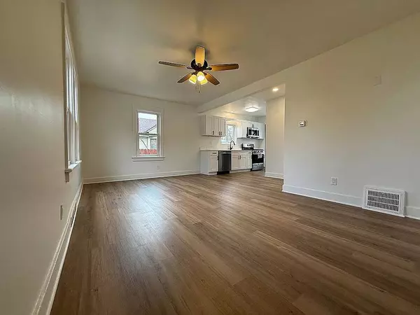 2286 St Vincents AVE, Lasalle, IL 61301