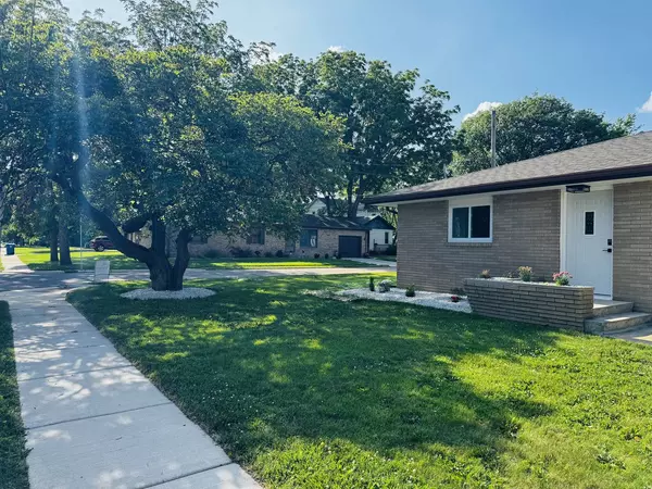 1529 9th ST, Peru, IL 61354