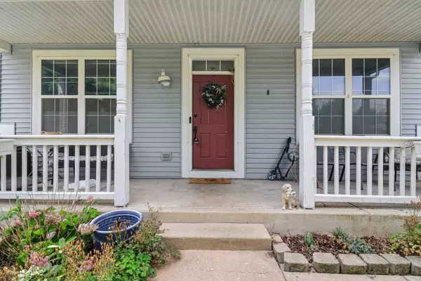 2735 Hillsboro BLVD, Aurora, IL 60503