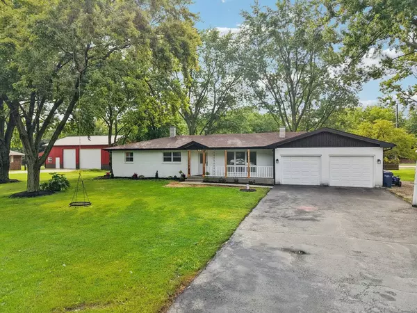 23 Oak Lawn AVE, Yorkville, IL 60560