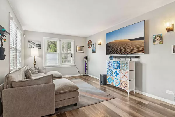 9258 S Albany AVE, Evergreen Park, IL 60805